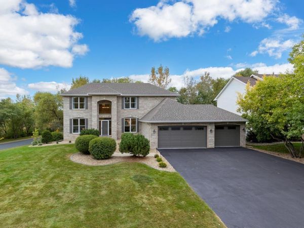 18780 Pathfinder Drive, Eden Prairie, MN 55347