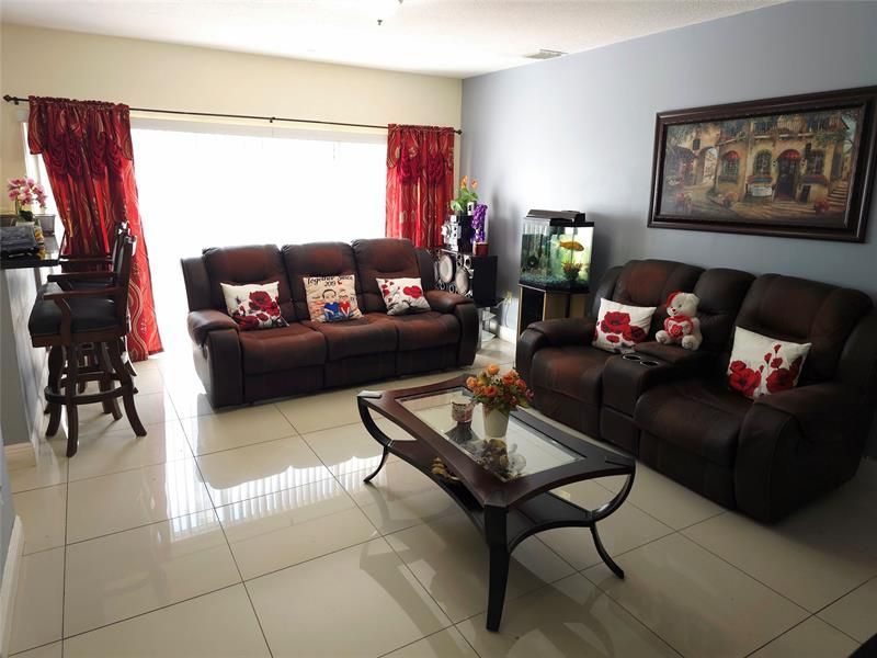 21053 SW 88th Place, Cutler Bay, FL 33189 Photo