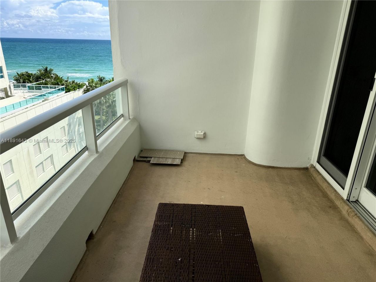 5005 Collins Ave, Unit 823, Miami Beach, FL 33140 Photo