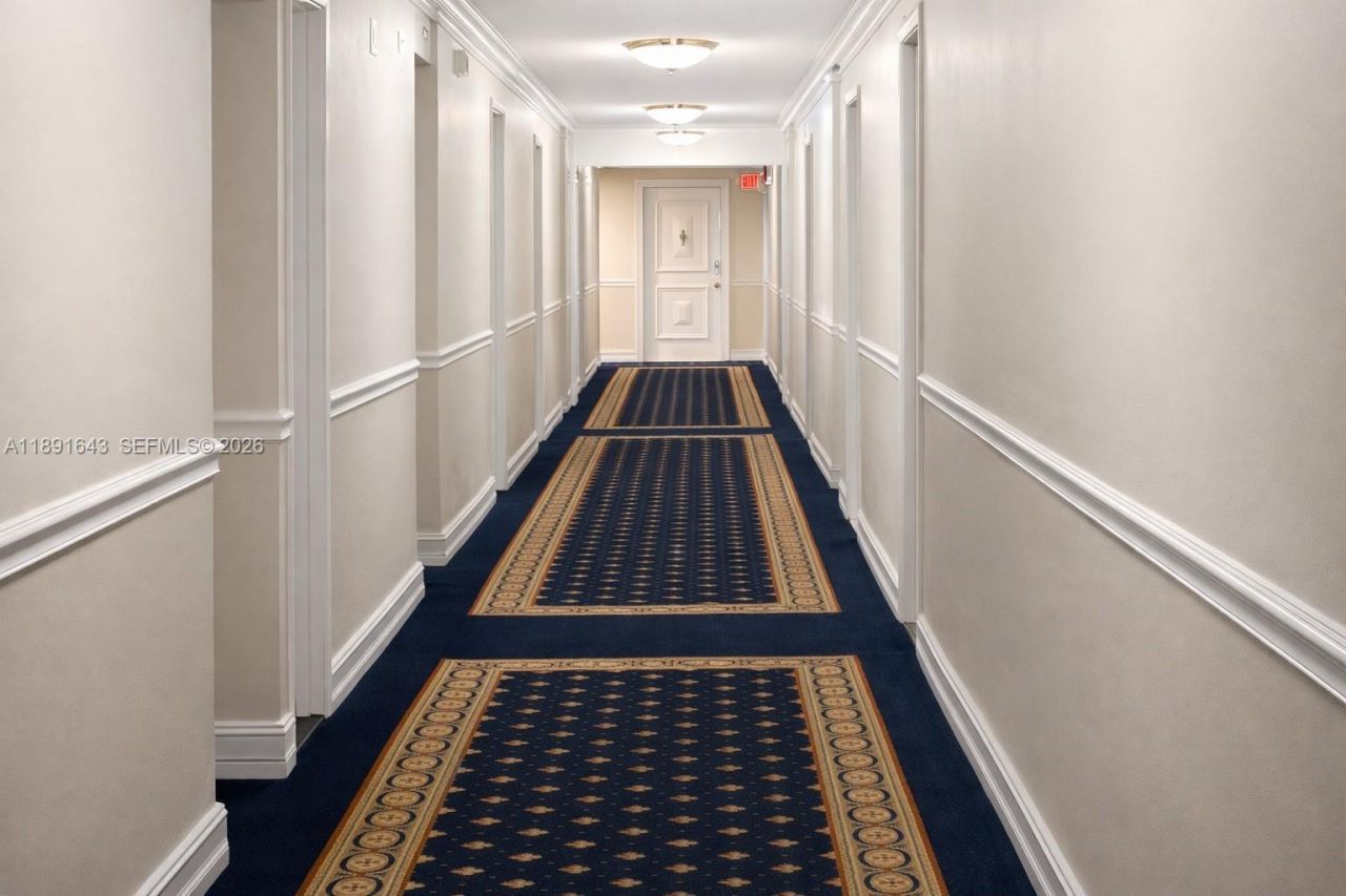 5005 Collins Ave, Unit 823, Miami Beach, FL 33140 Photo