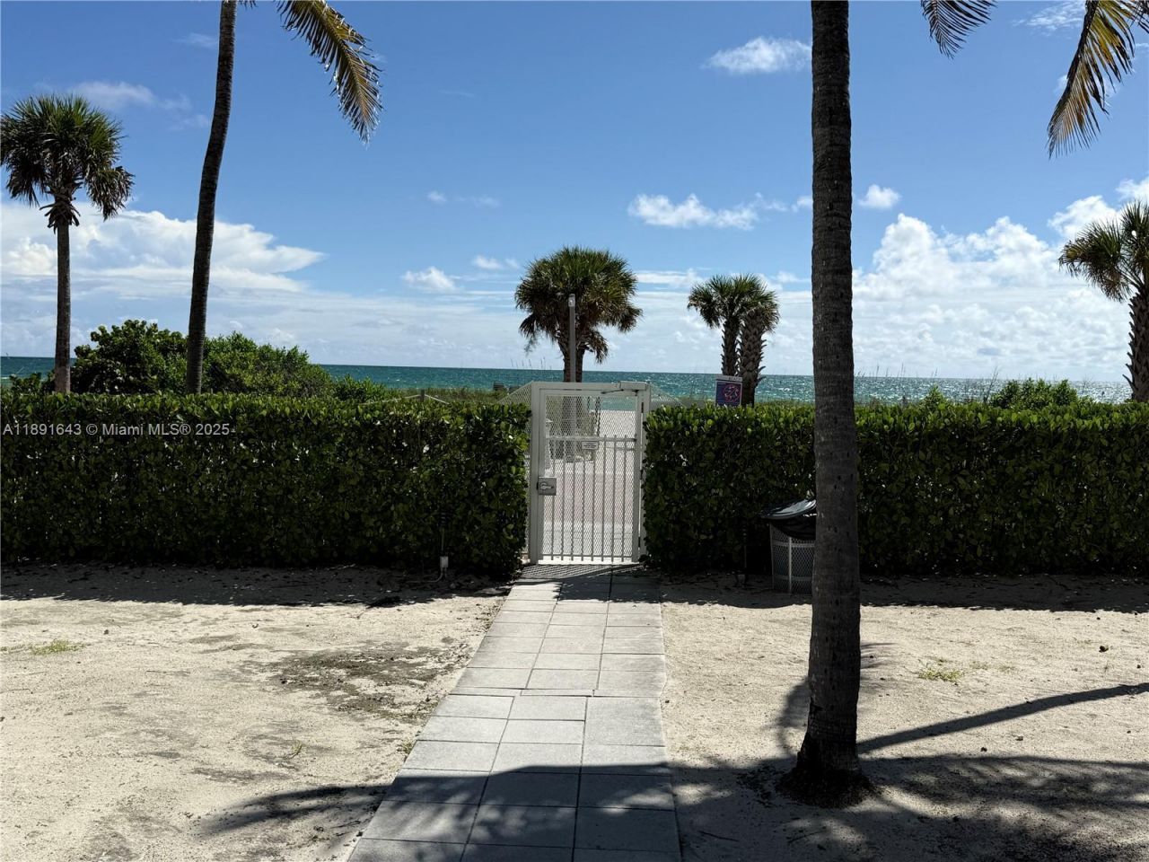 5005 Collins Ave, Unit 823, Miami Beach, FL 33140 Photo