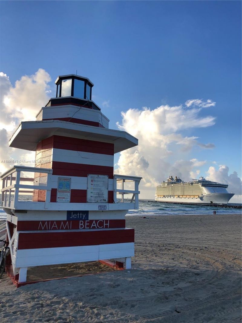 5005 Collins Ave, Unit 823, Miami Beach, FL 33140 Photo