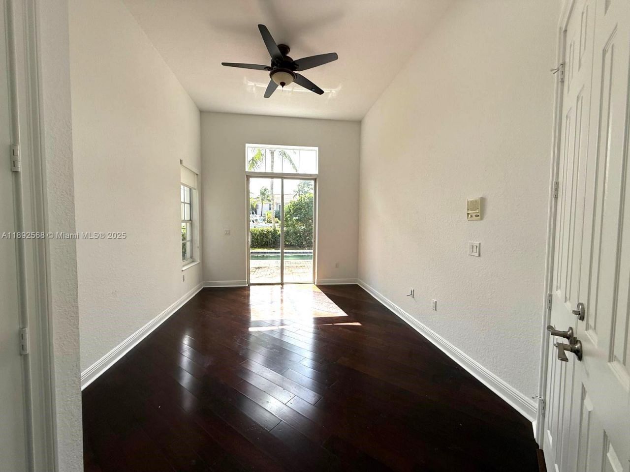 996 Sanibel Dr, Hollywood, FL 33019 Photo