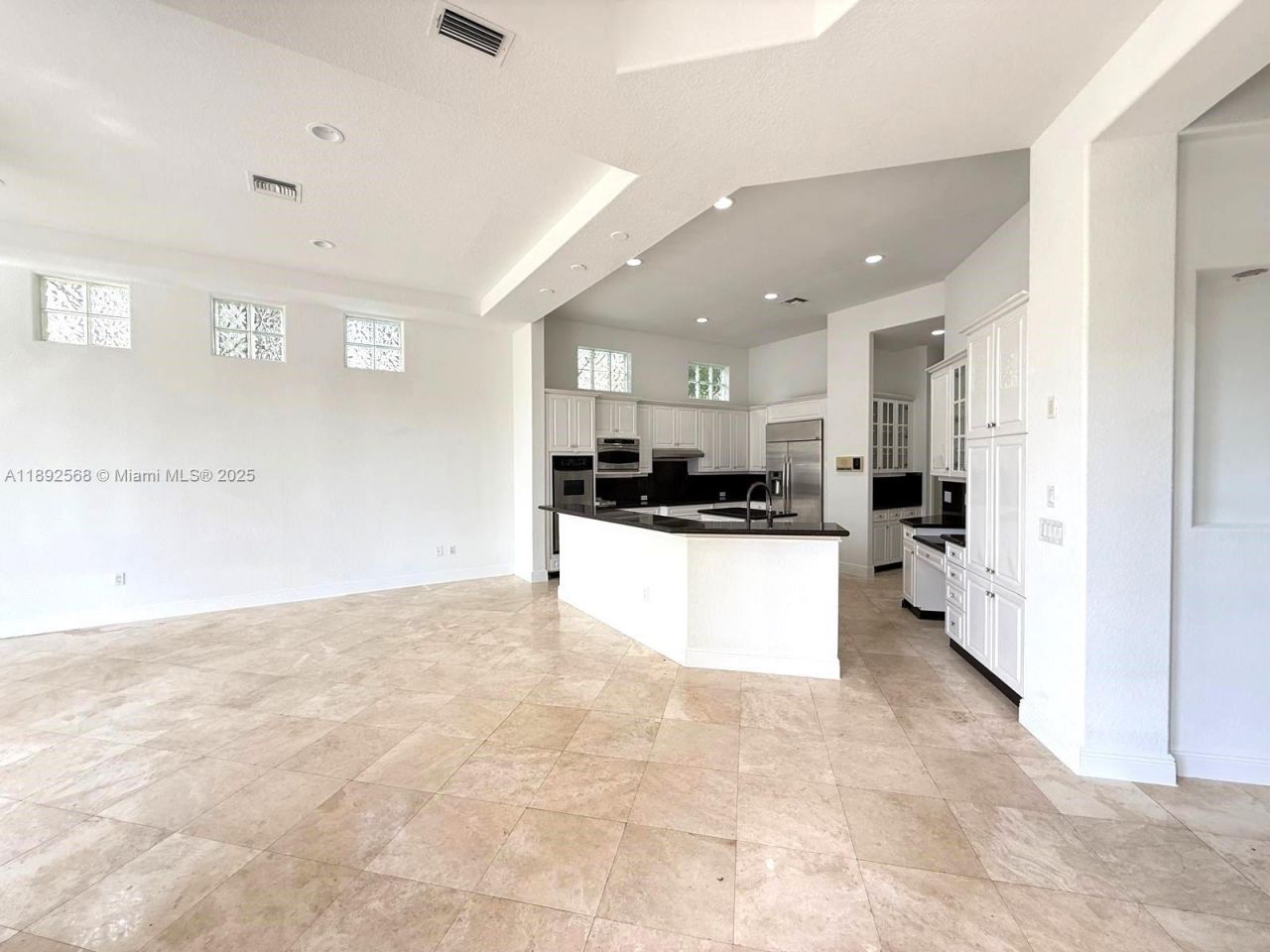 996 Sanibel Dr, Hollywood, FL 33019 Photo