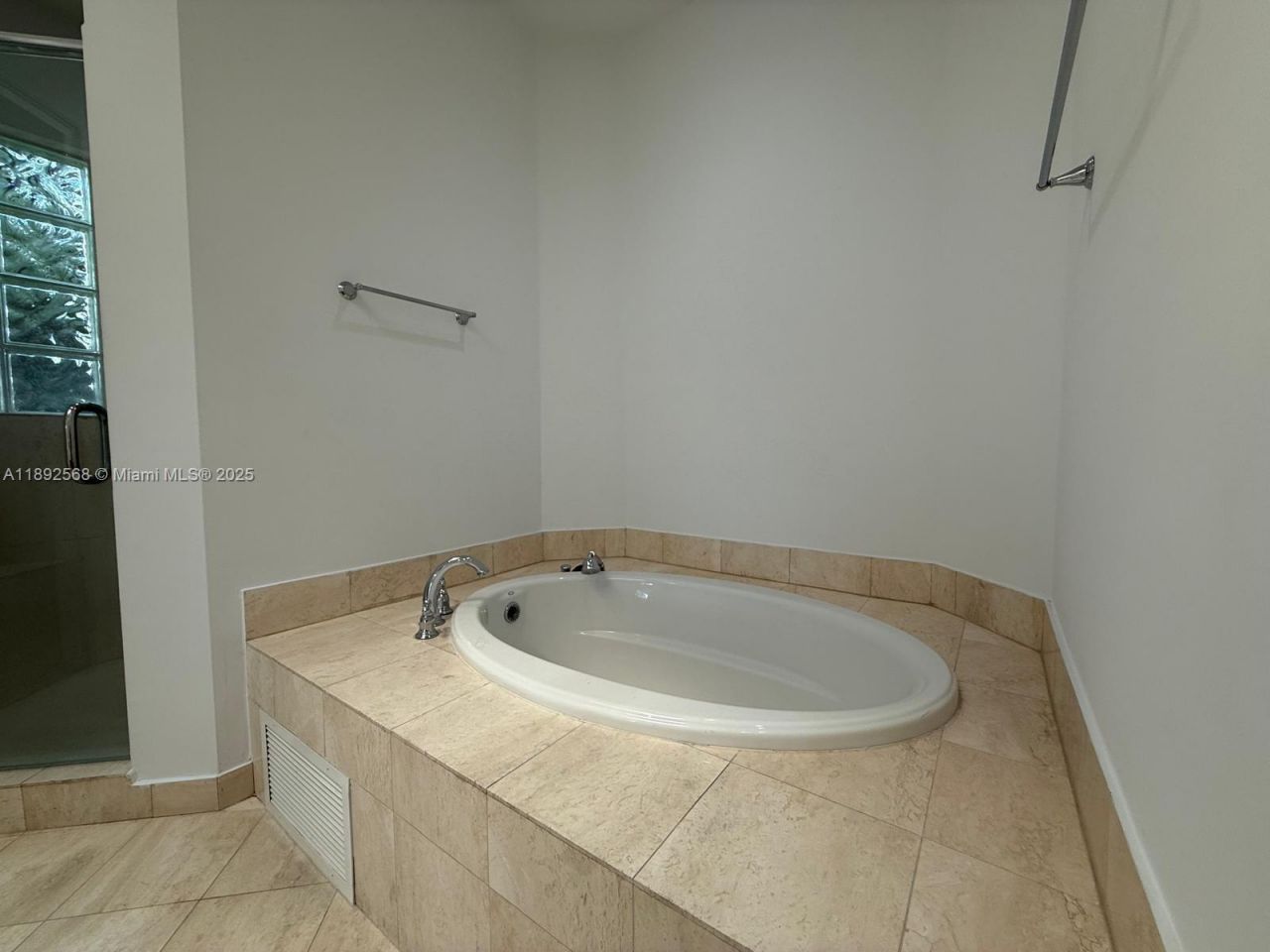 996 Sanibel Dr, Hollywood, FL 33019 Photo