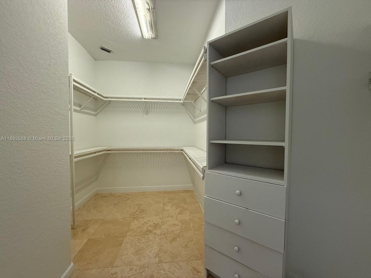 996 Sanibel Dr, Hollywood, FL 33019 Photo