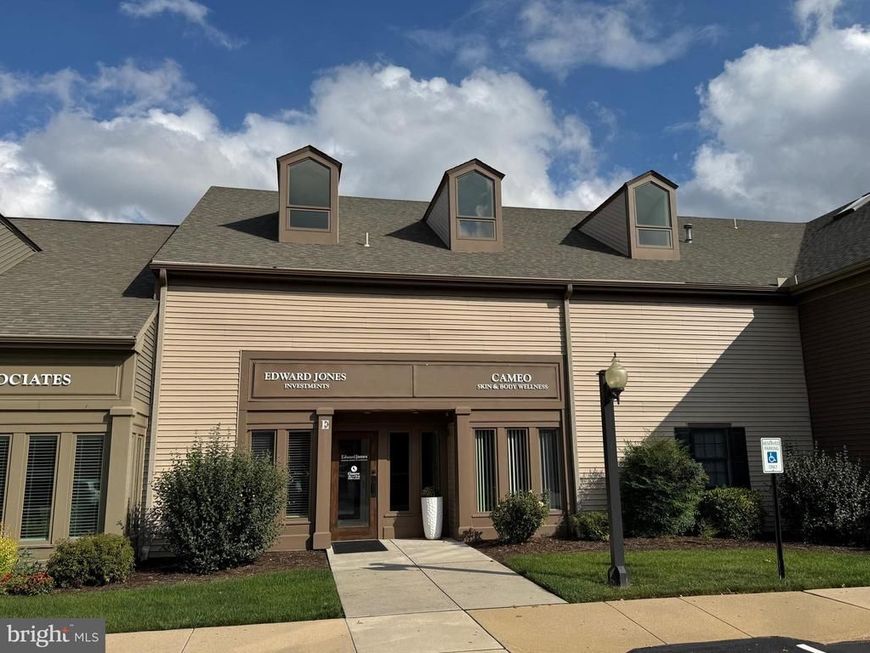 600 E Eden Road, Unit E, Lancaster, PA 17601 Main Photo