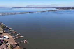 472 Santee Drive photo 4