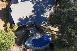 472 Santee Drive photo 4