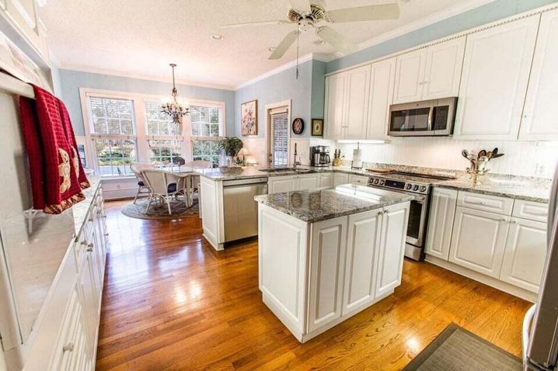 472 Santee Drive Photo 5