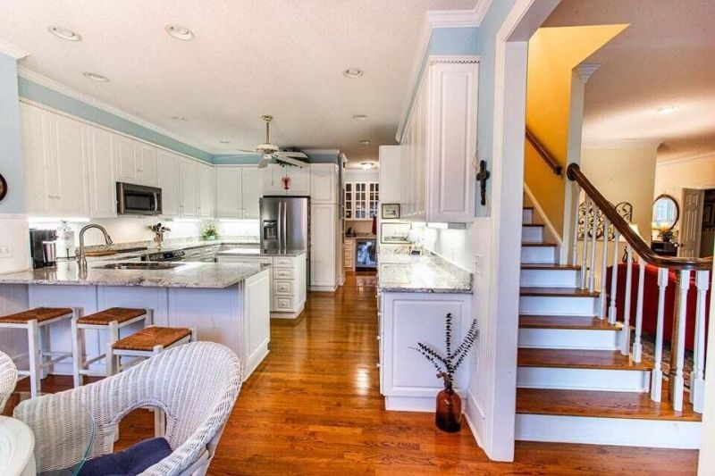 472 Santee Drive Photo 6