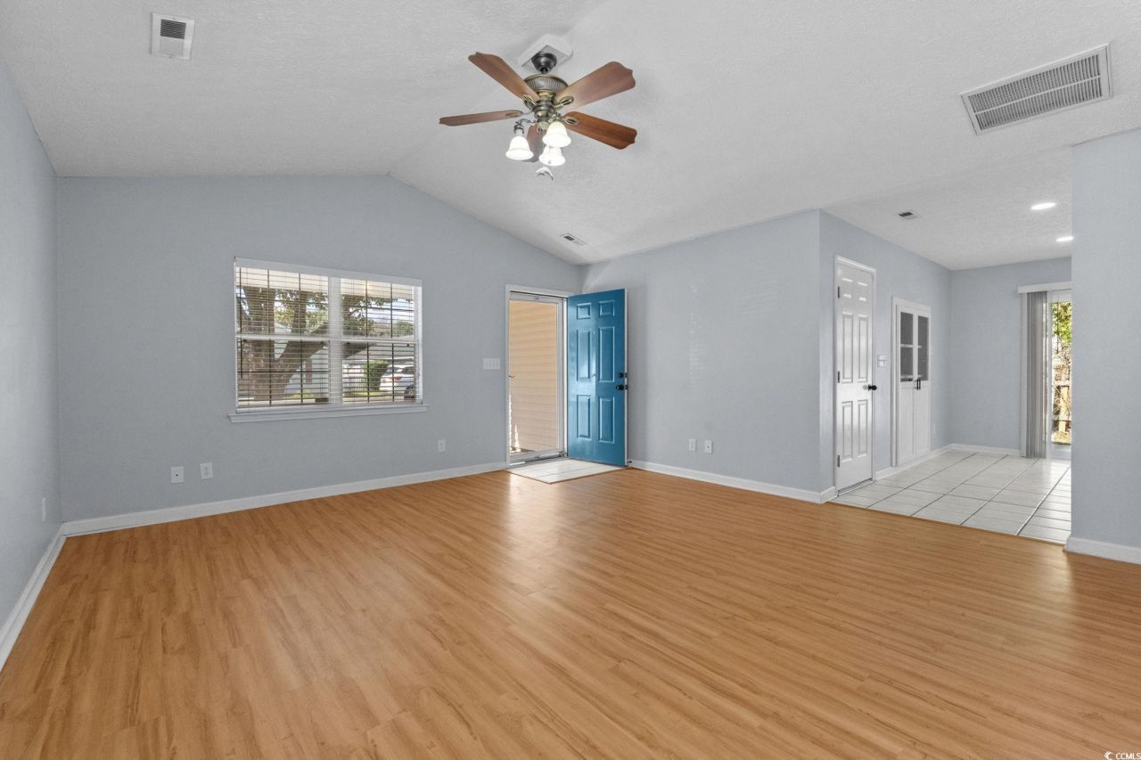 8065 Resin Rd. Photo 6