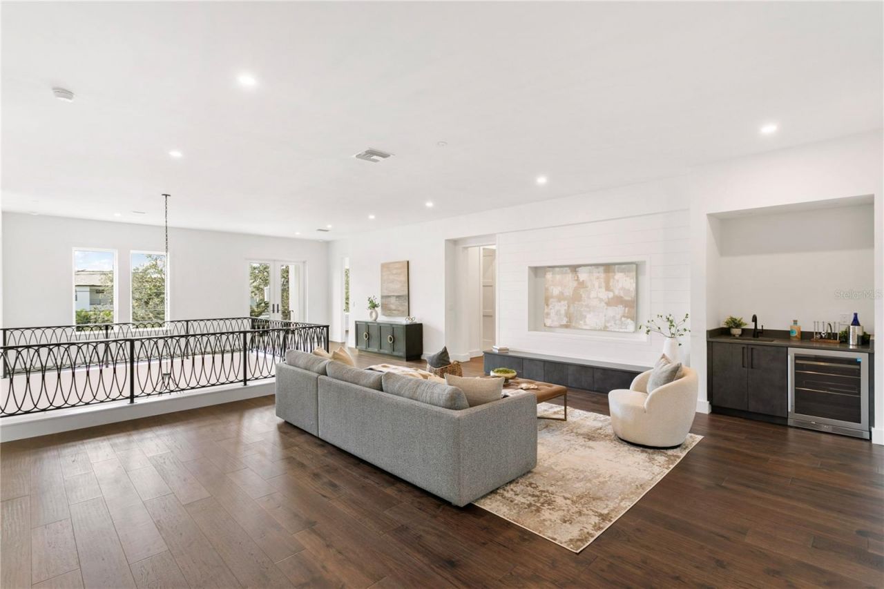 4823 W San Jose Street, Tampa, FL 33629 Photo