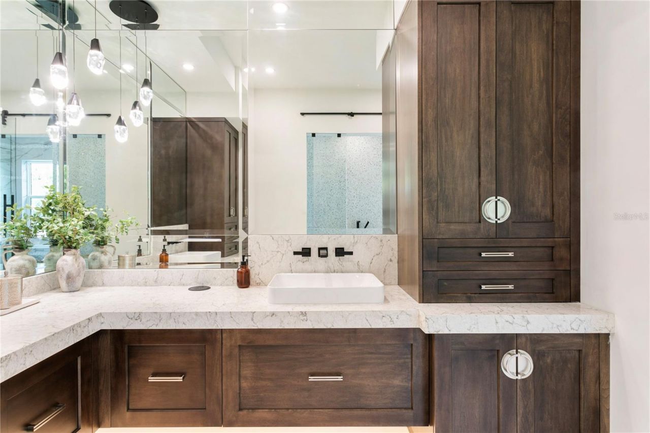 4823 W San Jose Street, Tampa, FL 33629 Photo