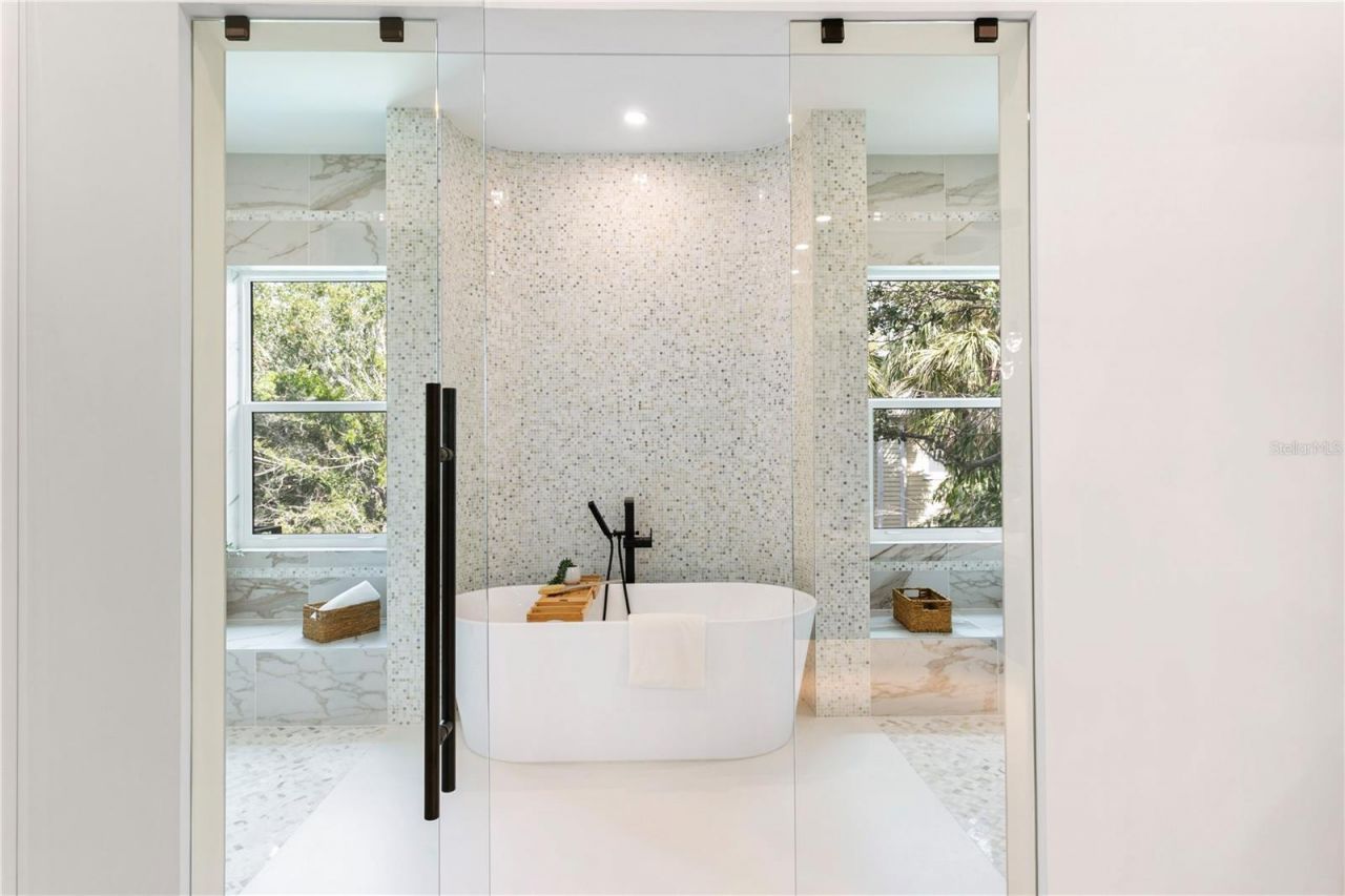 4823 W San Jose Street, Tampa, FL 33629 Photo