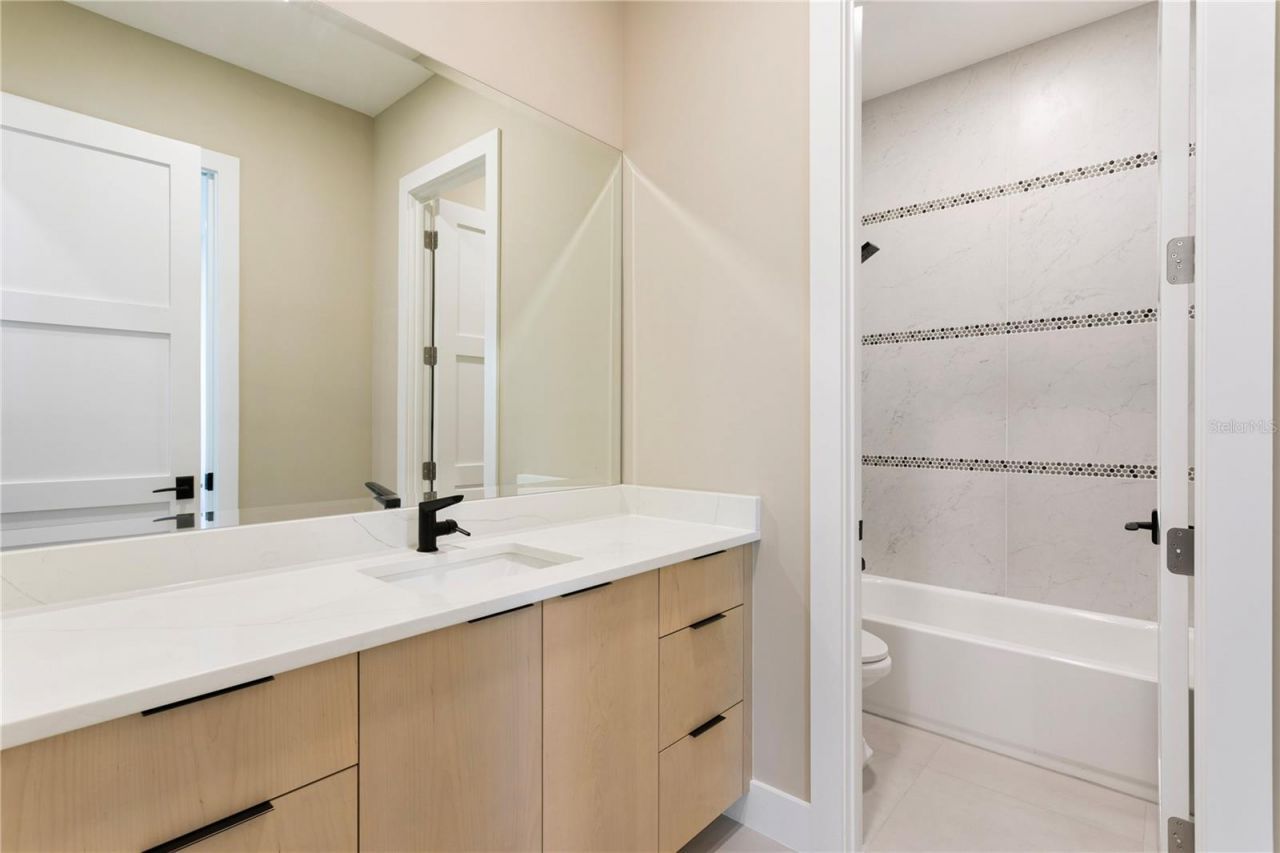 4823 W San Jose Street, Tampa, FL 33629 Photo