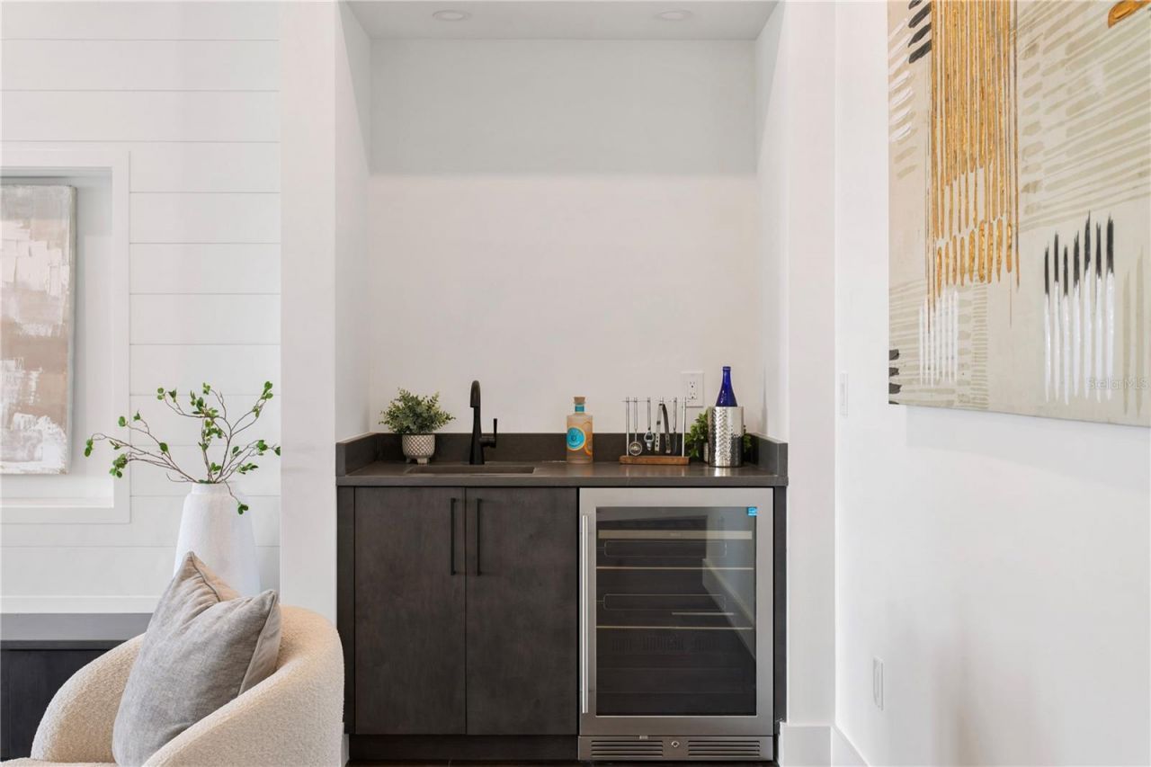 4823 W San Jose Street, Tampa, FL 33629 Photo