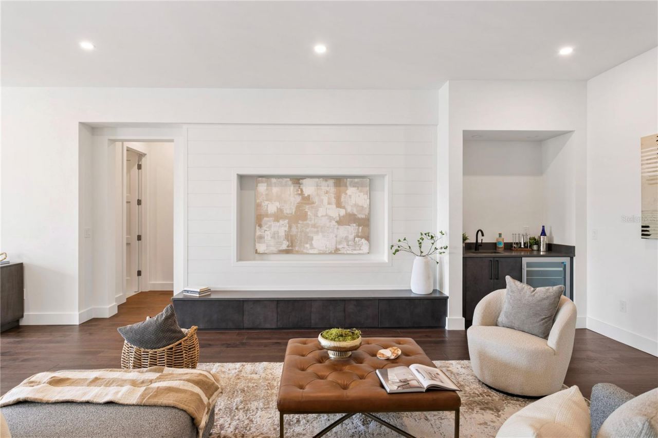 4823 W San Jose Street, Tampa, FL 33629 Photo