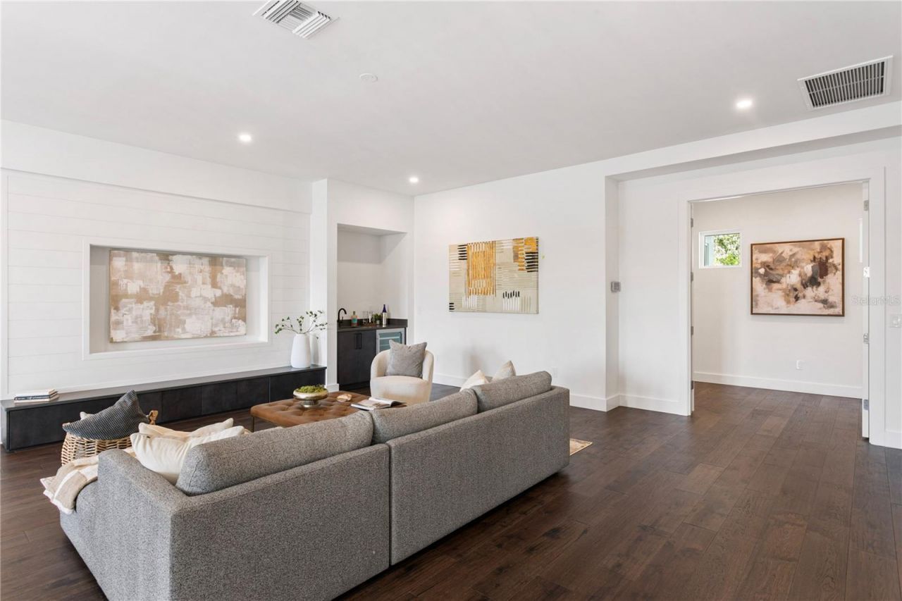 4823 W San Jose Street, Tampa, FL 33629 Photo