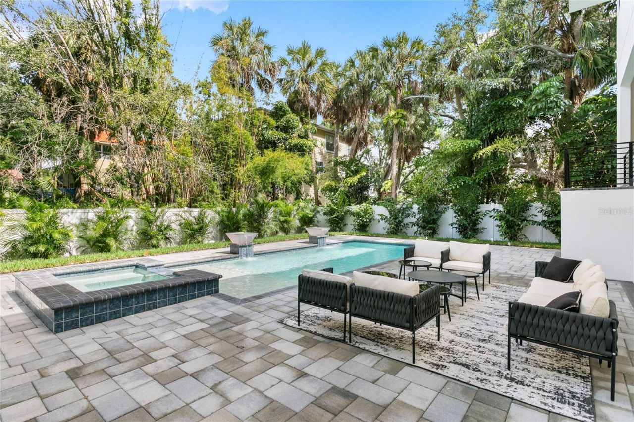 4823 W San Jose Street, Tampa, FL 33629 Photo