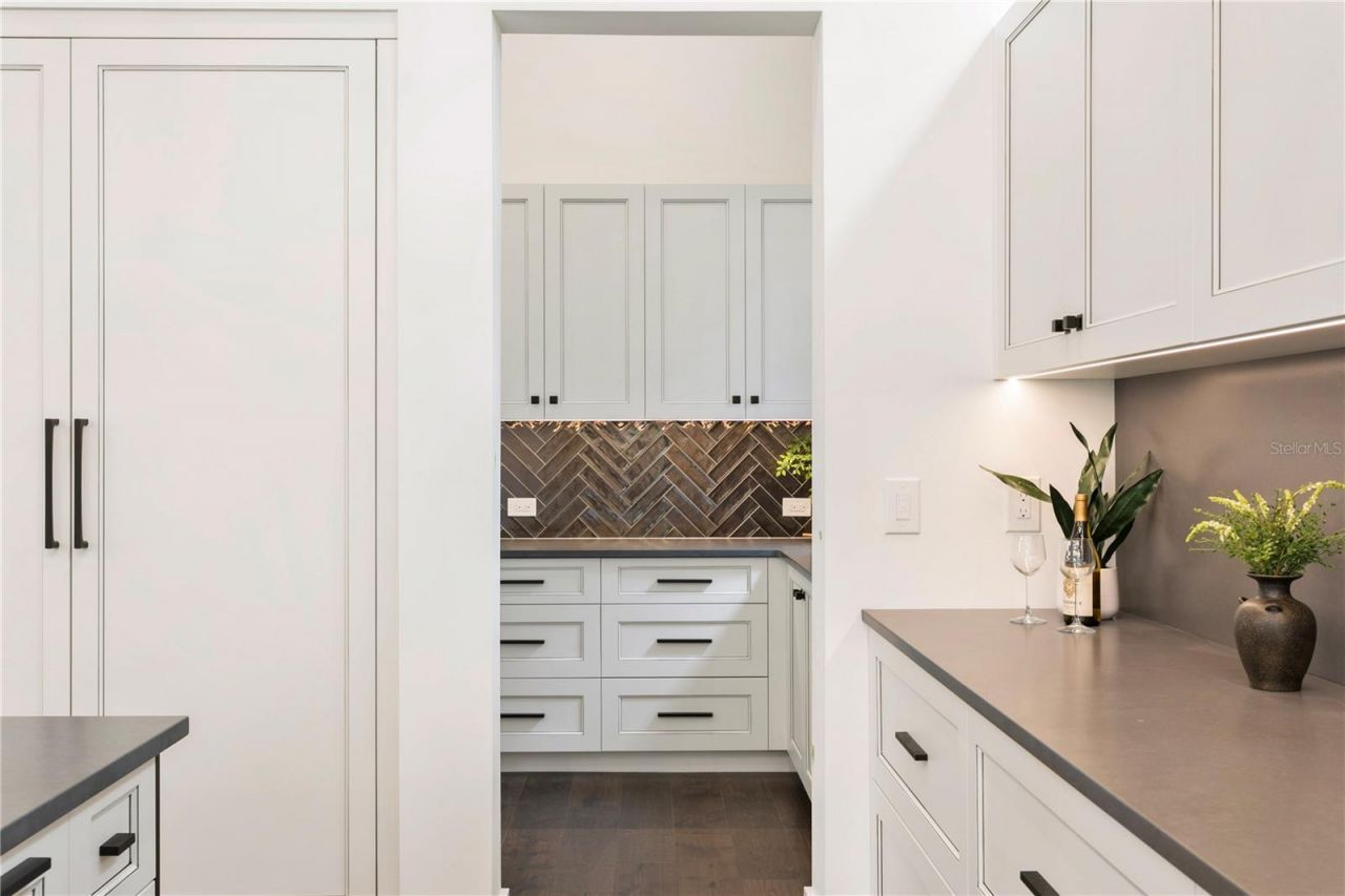 4823 W San Jose Street, Tampa, FL 33629 Photo