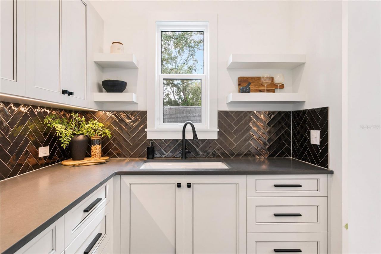 4823 W San Jose Street, Tampa, FL 33629 Photo