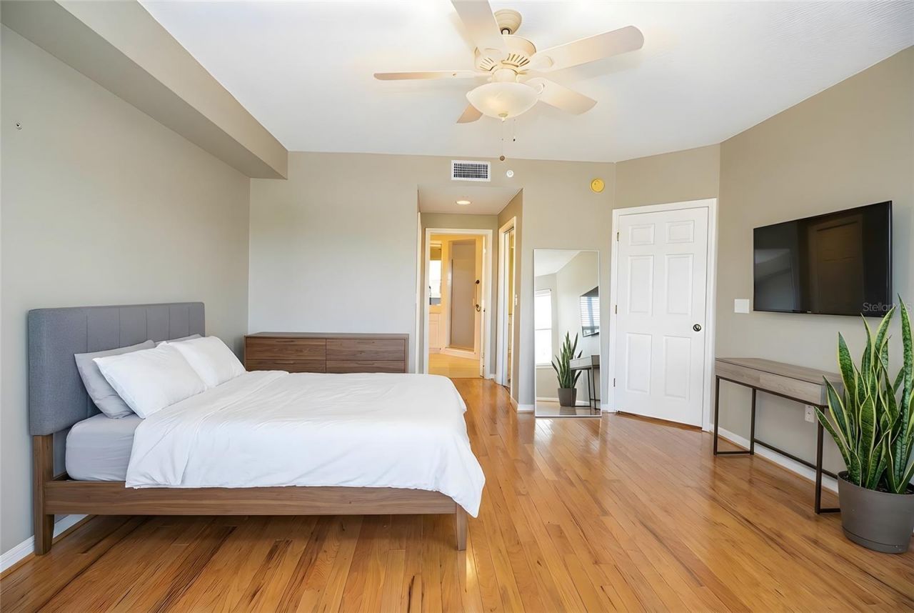 1200 Country Club Drive, Unit 1101, Largo, FL 33771 Photo