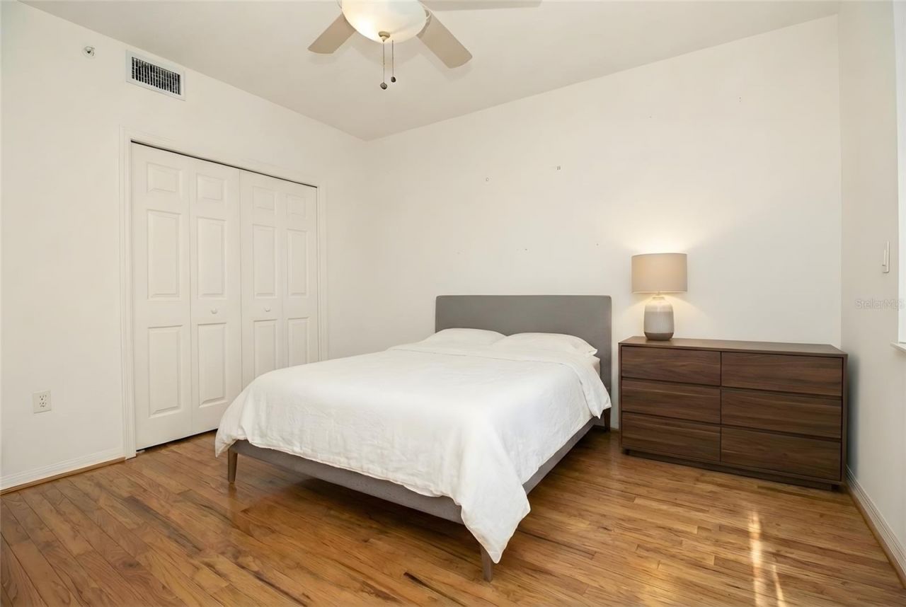 1200 Country Club Drive, Unit 1101, Largo, FL 33771 Photo