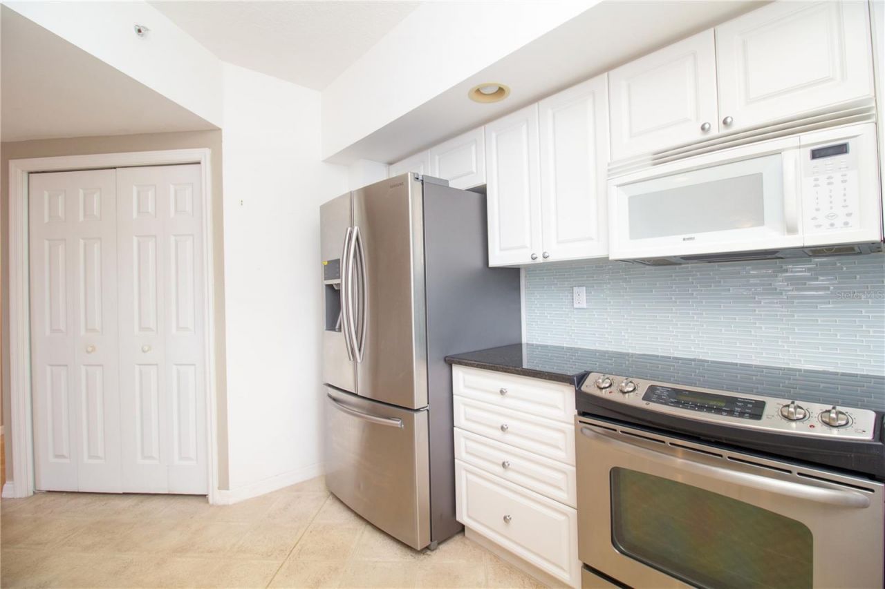 1200 Country Club Drive, Unit 1101, Largo, FL 33771 Photo