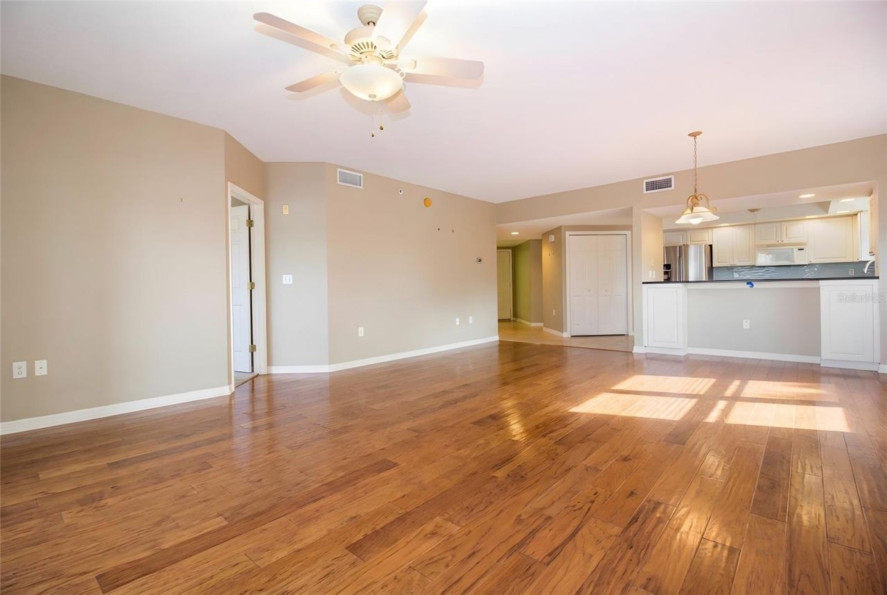 1200 Country Club Drive, Unit 1101, Largo, FL 33771 Photo