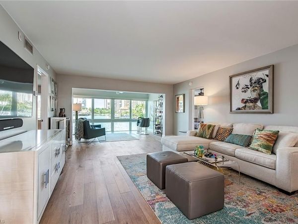 4155 Crayton RD, Unit 203, NAPLES, FL 34103
