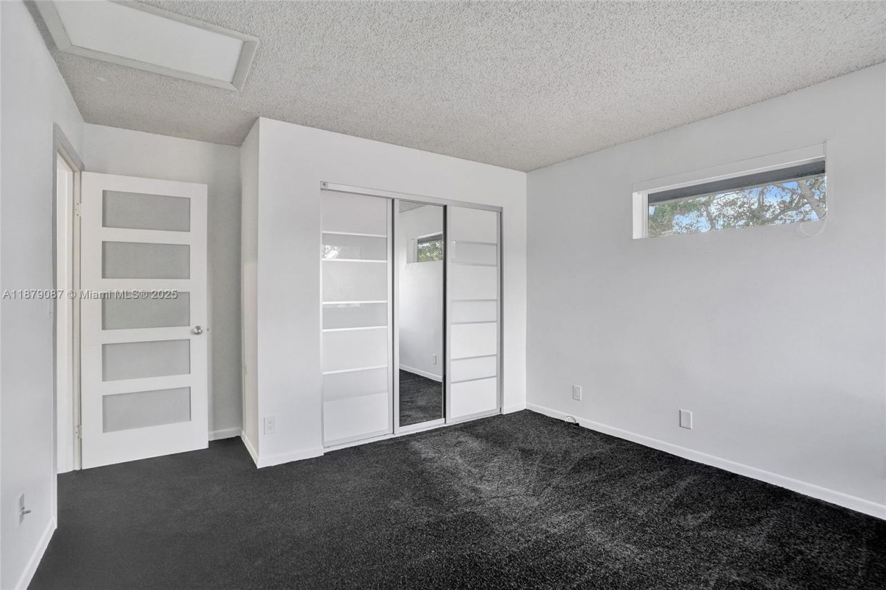 1321 SW 102nd Ave, Pembroke Pines, FL 33025 Photo