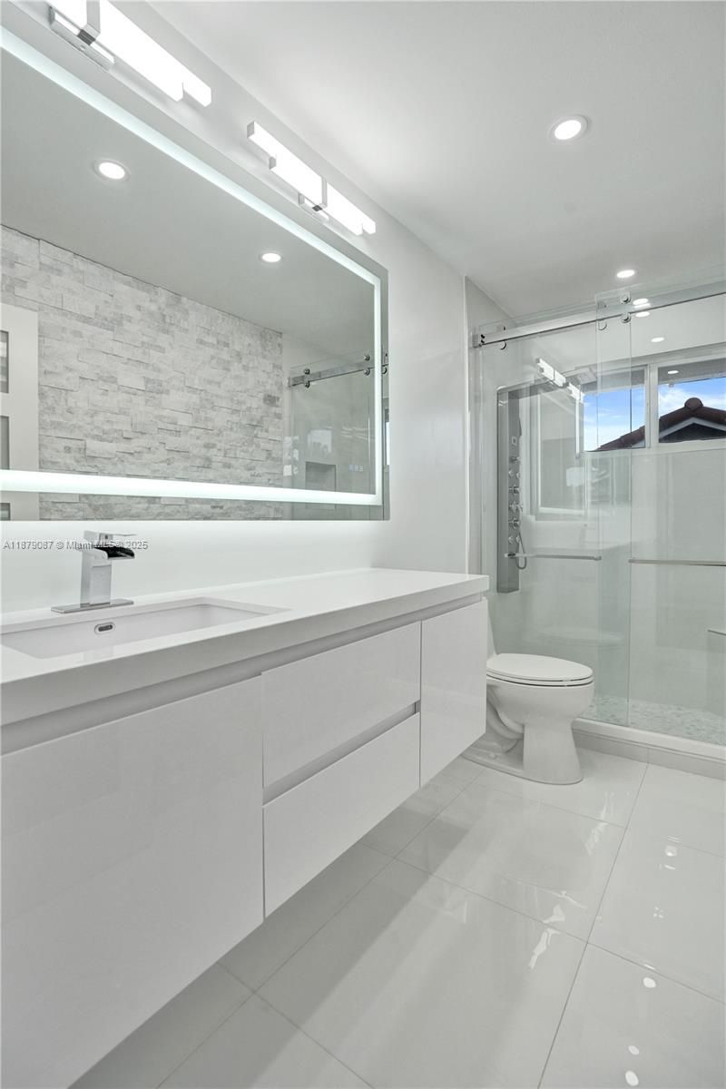 1321 SW 102nd Ave, Pembroke Pines, FL 33025 Photo