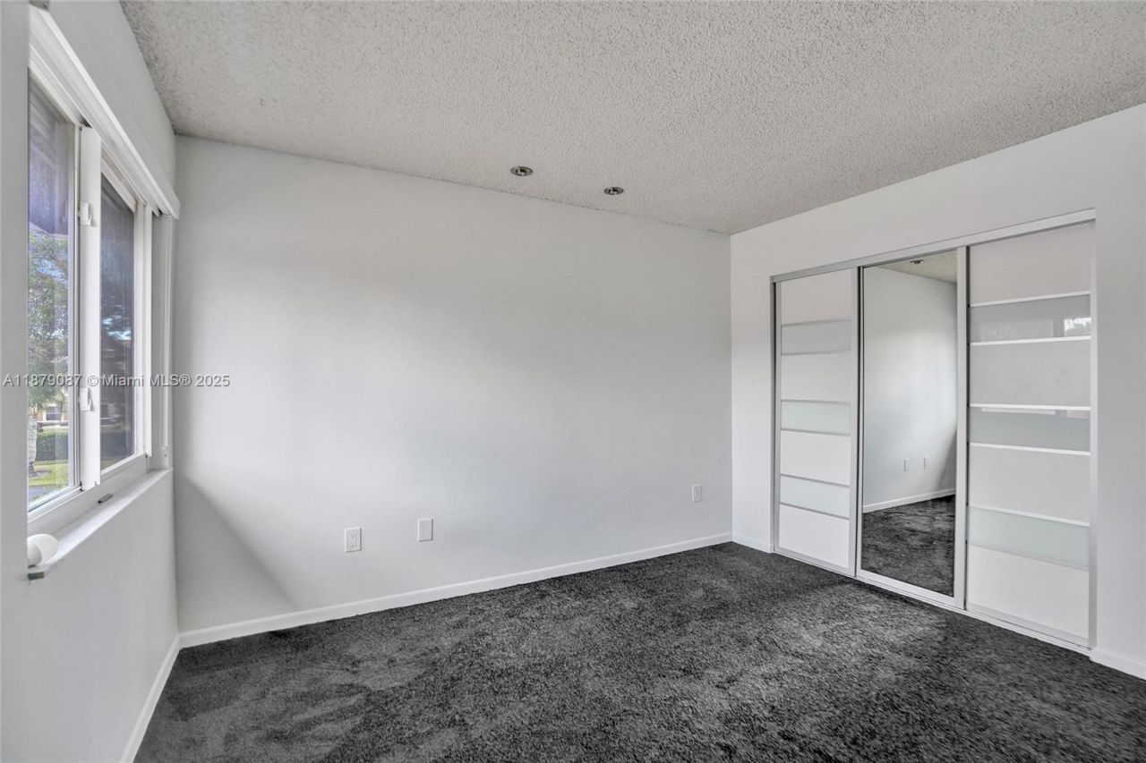 1321 SW 102nd Ave, Pembroke Pines, FL 33025 Photo