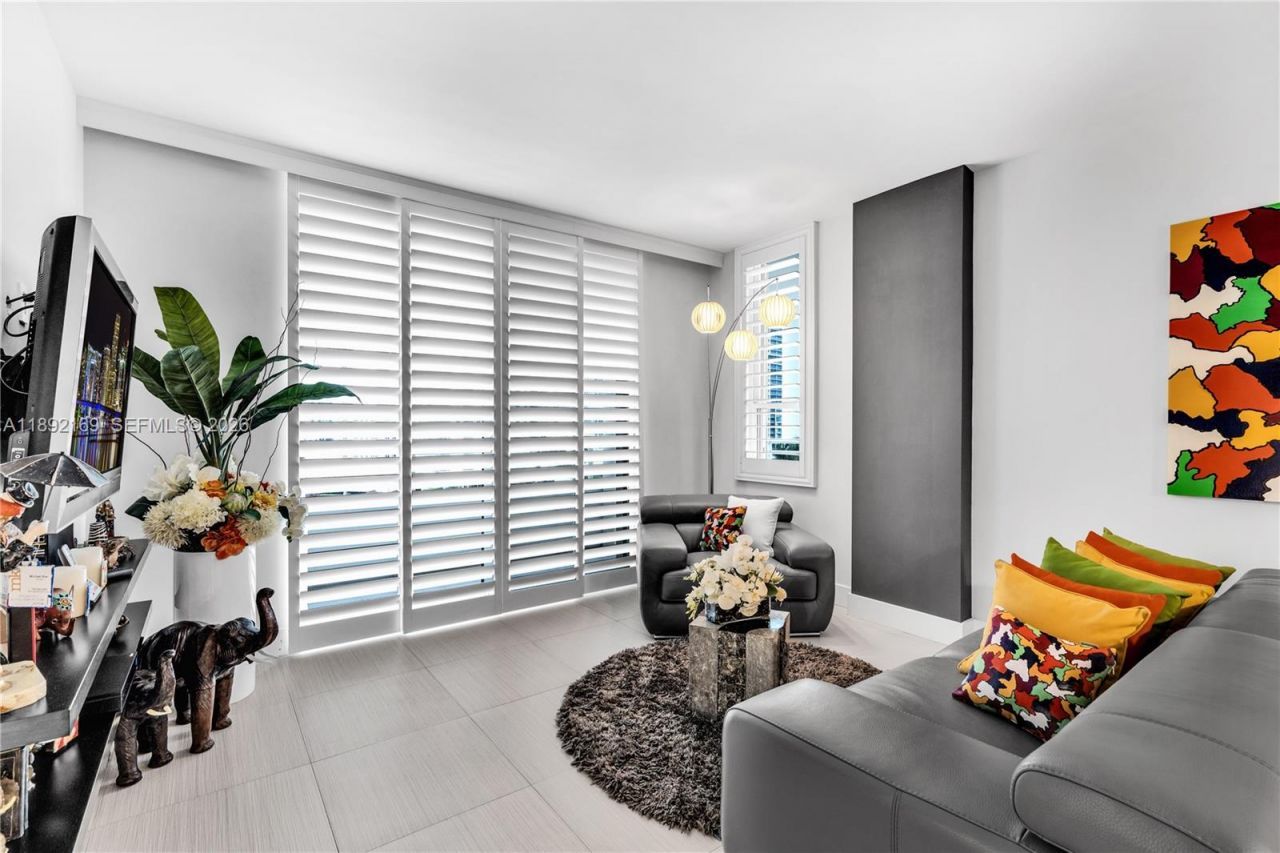 888 Brickell Key Dr, Unit 1002, Miami, FL 33131 Photo