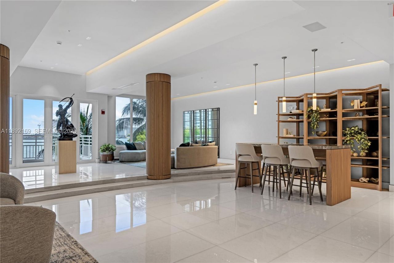 888 Brickell Key Dr, Unit 1002, Miami, FL 33131 Photo