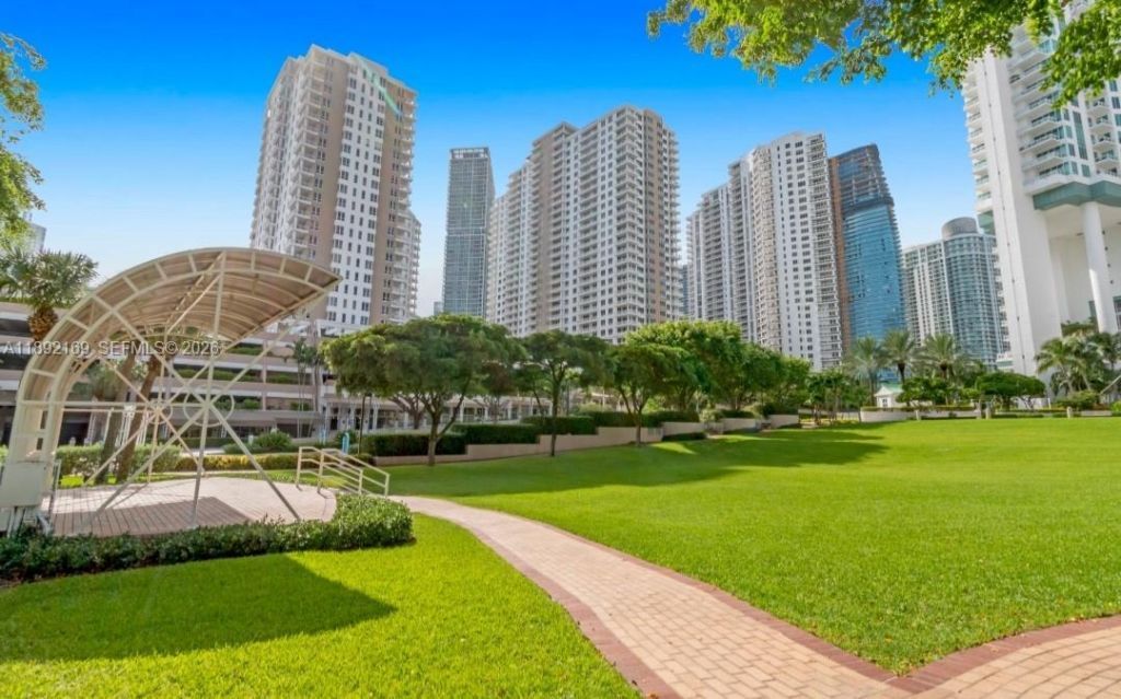 888 Brickell Key Dr, Unit 1002, Miami, FL 33131 Photo