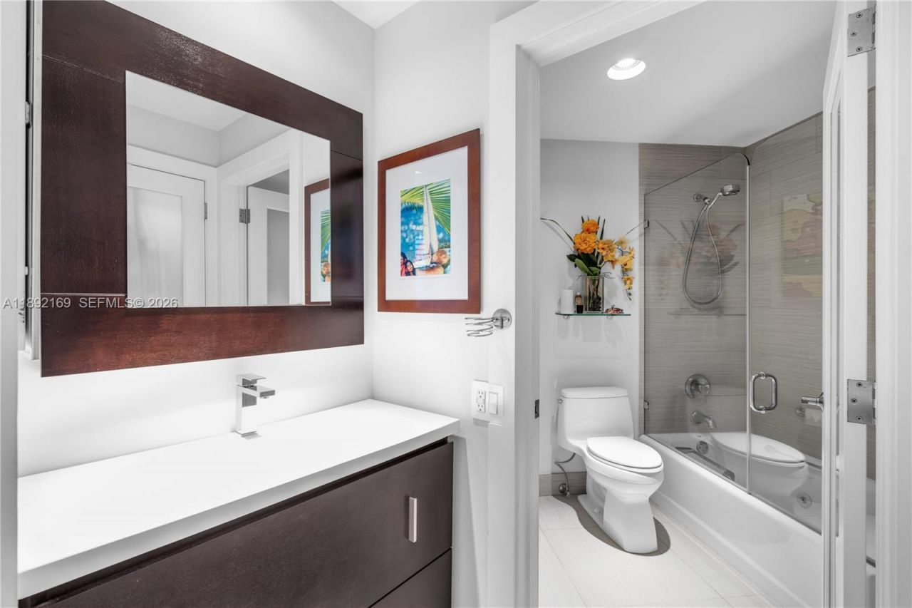 888 Brickell Key Dr, Unit 1002, Miami, FL 33131 Photo