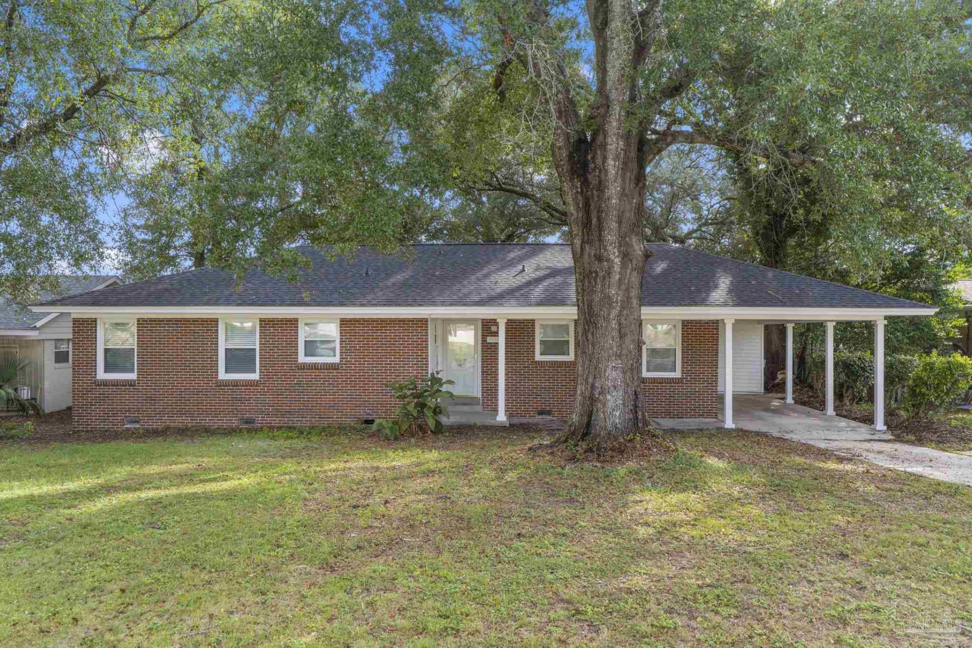 4252 Acacia Dr, Pensacola, FL 32503 Main Photo
