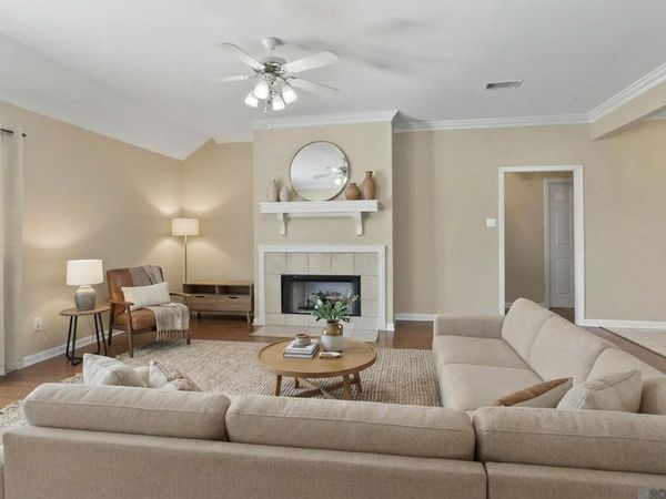 38405 Oakleigh Ln, Prairieville, LA 70769