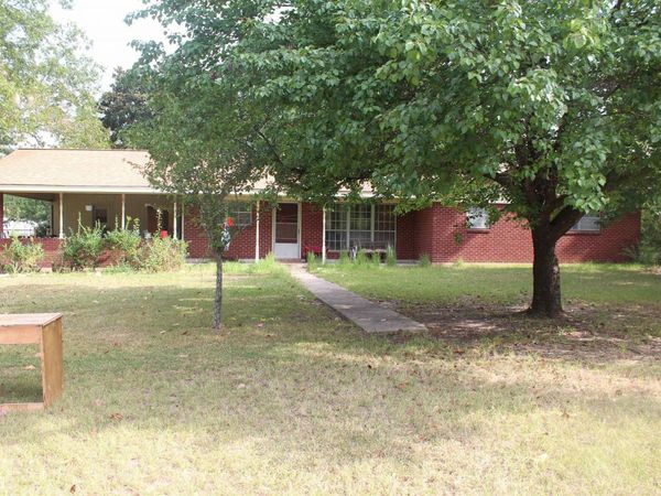 3296 hwy 278 E, Hope, AR 71801