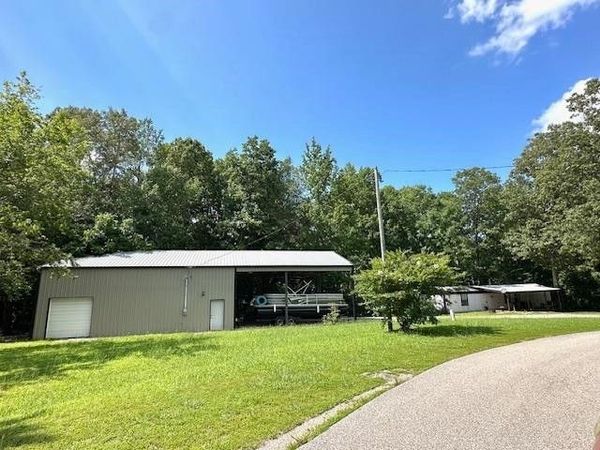 484 STOKES LN, Bath Springs, TN 38311