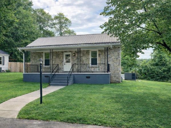 202 MORRIS ST, Waynesboro, TN 38485