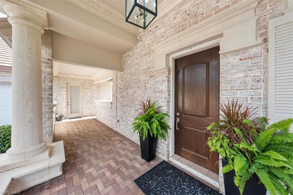 13700 Pondview Cir, Naples, FL 34119 Photo