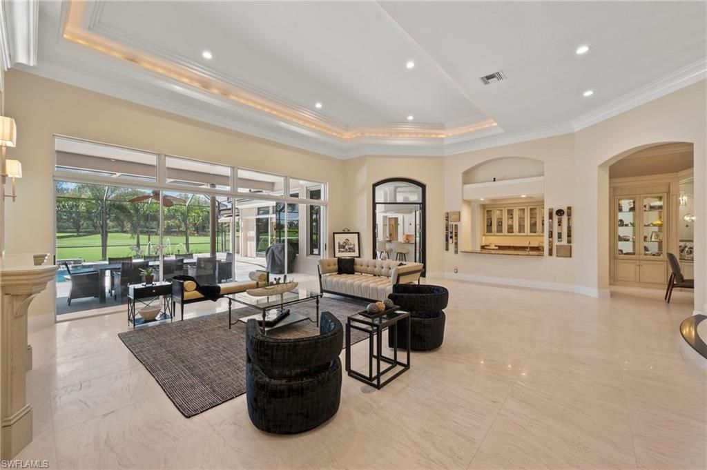 13700 Pondview Cir, Naples, FL 34119 Photo