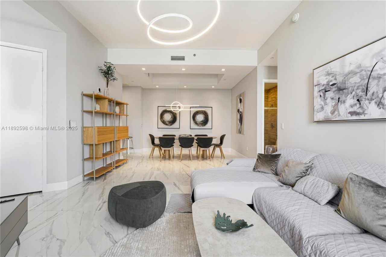 16001 Collins Ave, Unit 3705, Sunny Isles Beach, FL 33160 Photo