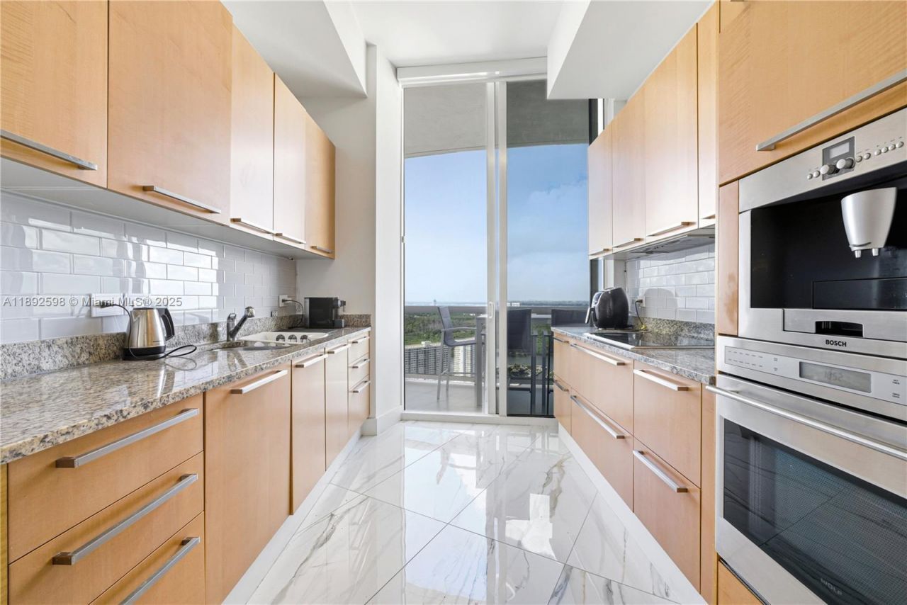 16001 Collins Ave, Unit 3705, Sunny Isles Beach, FL 33160 Photo