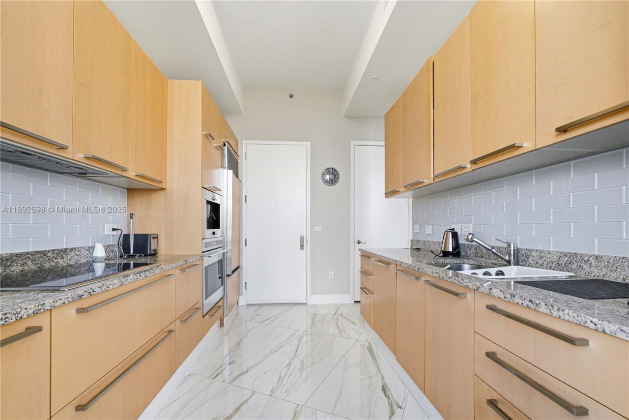 16001 Collins Ave, Unit 3705, Sunny Isles Beach, FL 33160 Photo