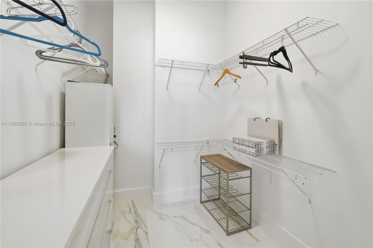 16001 Collins Ave, Unit 3705, Sunny Isles Beach, FL 33160 Photo