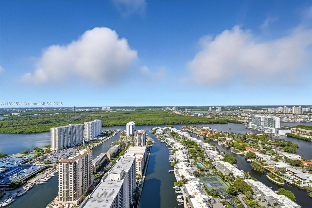 16001 Collins Ave, Unit 3705, Sunny Isles Beach, FL 33160 Photo